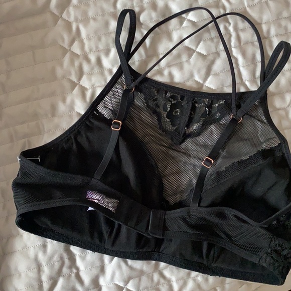 Xhilaration high neck bralet M - Picture 2 of 7